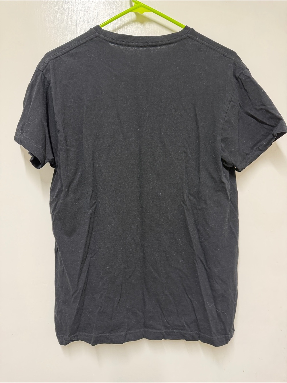 NIRVANA Black Tee with Rainbow Tie-Dye Skull Graphic - Picture 2 of 2